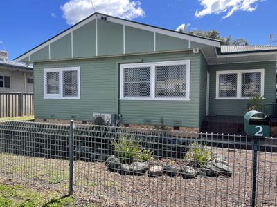 2 Edgeroy Street, Tamworth