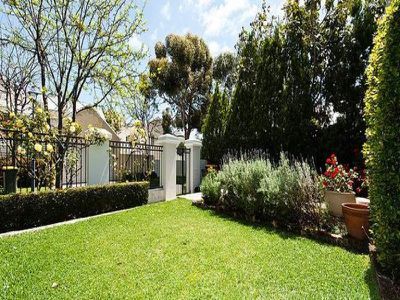 16 Caxton Road, Claremont