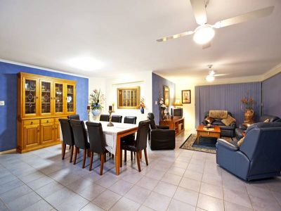 13 The Heights, Underwood
