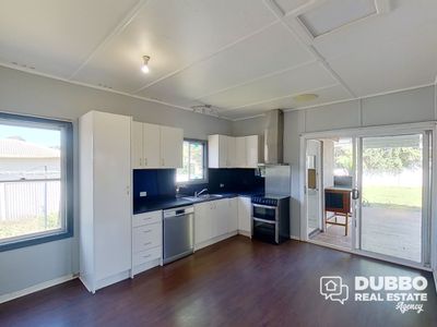 2 / 4 Gloucester Avenue, Dubbo