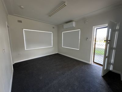 1 / 1 Dumaresq Street, Tamworth