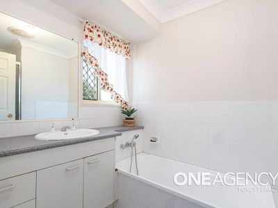 50 Wallaroo Way, Doolandella