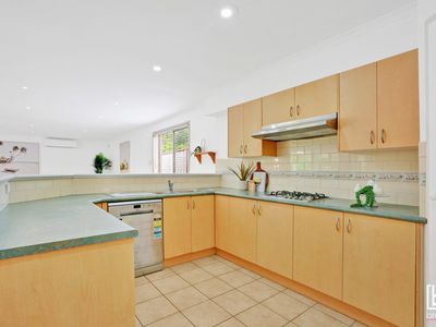 8 Keswick Drive, Lake Haven