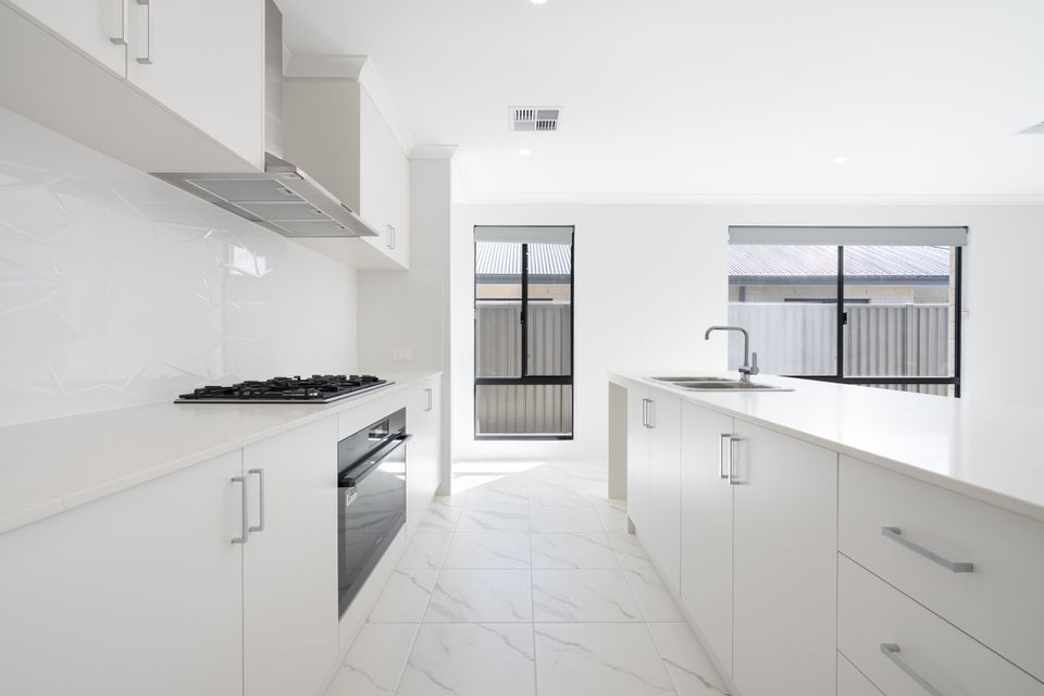 16 Tarot Grove, Baldivis