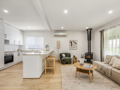 83 Piccadilly Road, Crafers