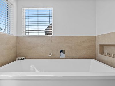 19A Heathcote Road, Castor Bay