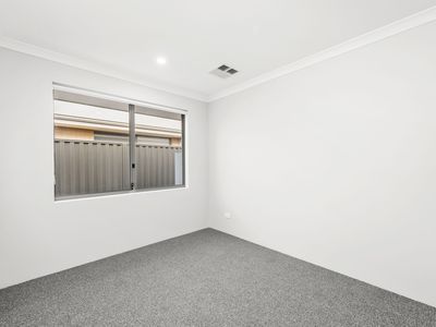 7 Barnevelder Bend, Southern River