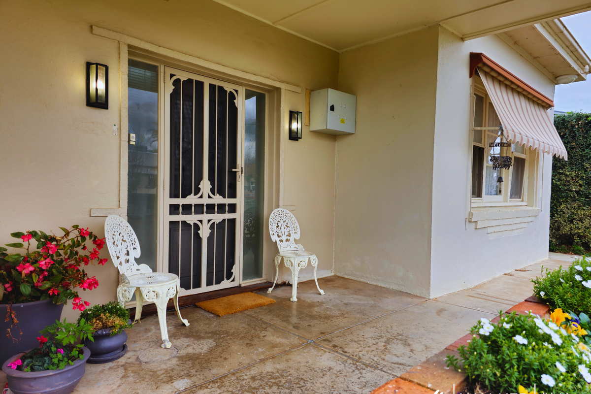 16 Saunders Street, Kyabram