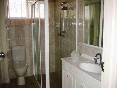 2 / 2 Denison Avenue, Barrack Heights