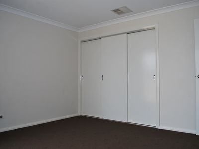24 Holmwood Drive, Dubbo