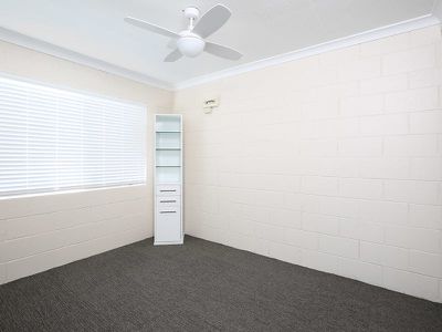 1 / 2 Pettigrew Street, Mooloolaba