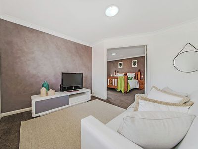 38 Greenwood St, Wishart