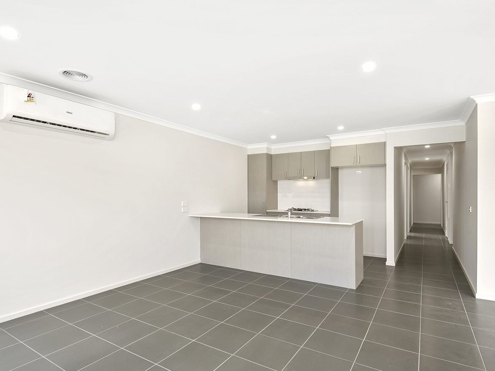 38 Straw Flower Circuit, Greenvale