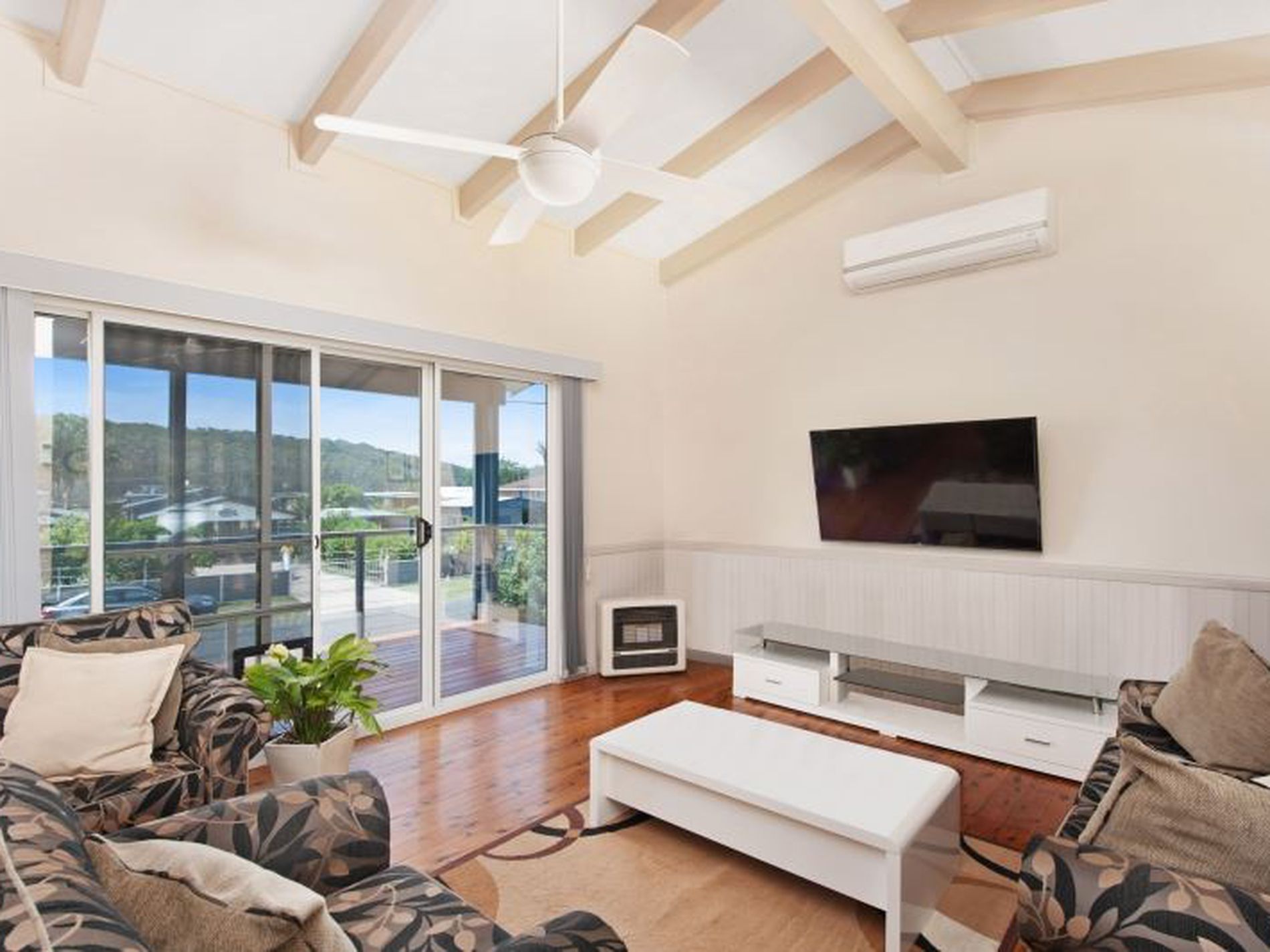 10 Garrad Way, Lake Conjola