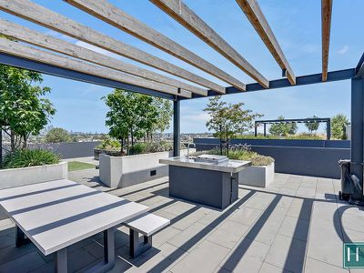 313 / 9 Village Avenue, Brunswick East