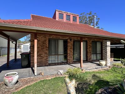 19 The Parkway South, Mallabula