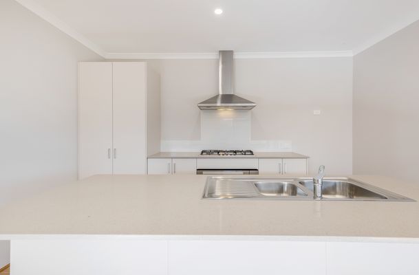 5 Cloudburst Avenue, Baldivis