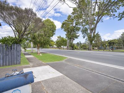 3/176 Henderson Valley Road, Henderson