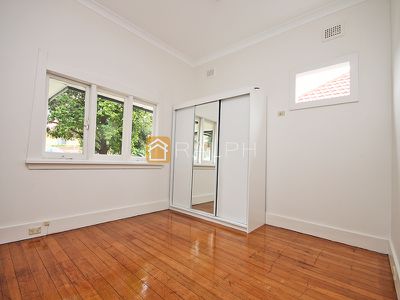 52 Fourth Avenue, Eastwood