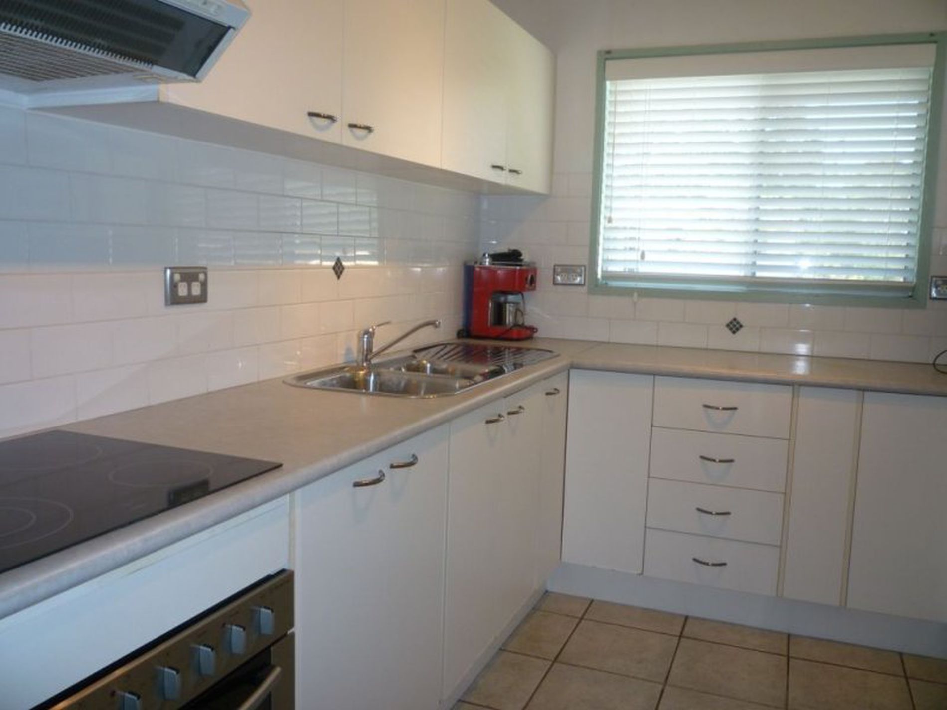 11 Bangalow Street, Narrawallee