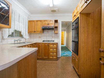 7 Graham Ave, Hackham