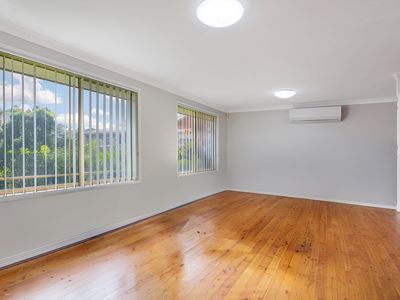 1 Gemstone Way, Oakhurst