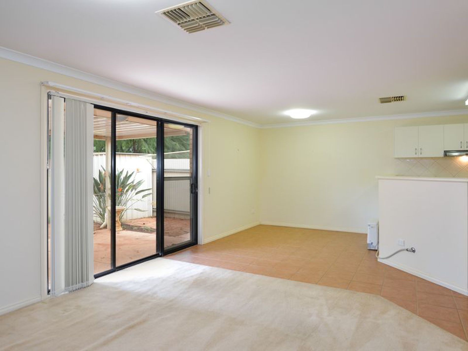 17 / 10 Great Eastern Highway, Somerville