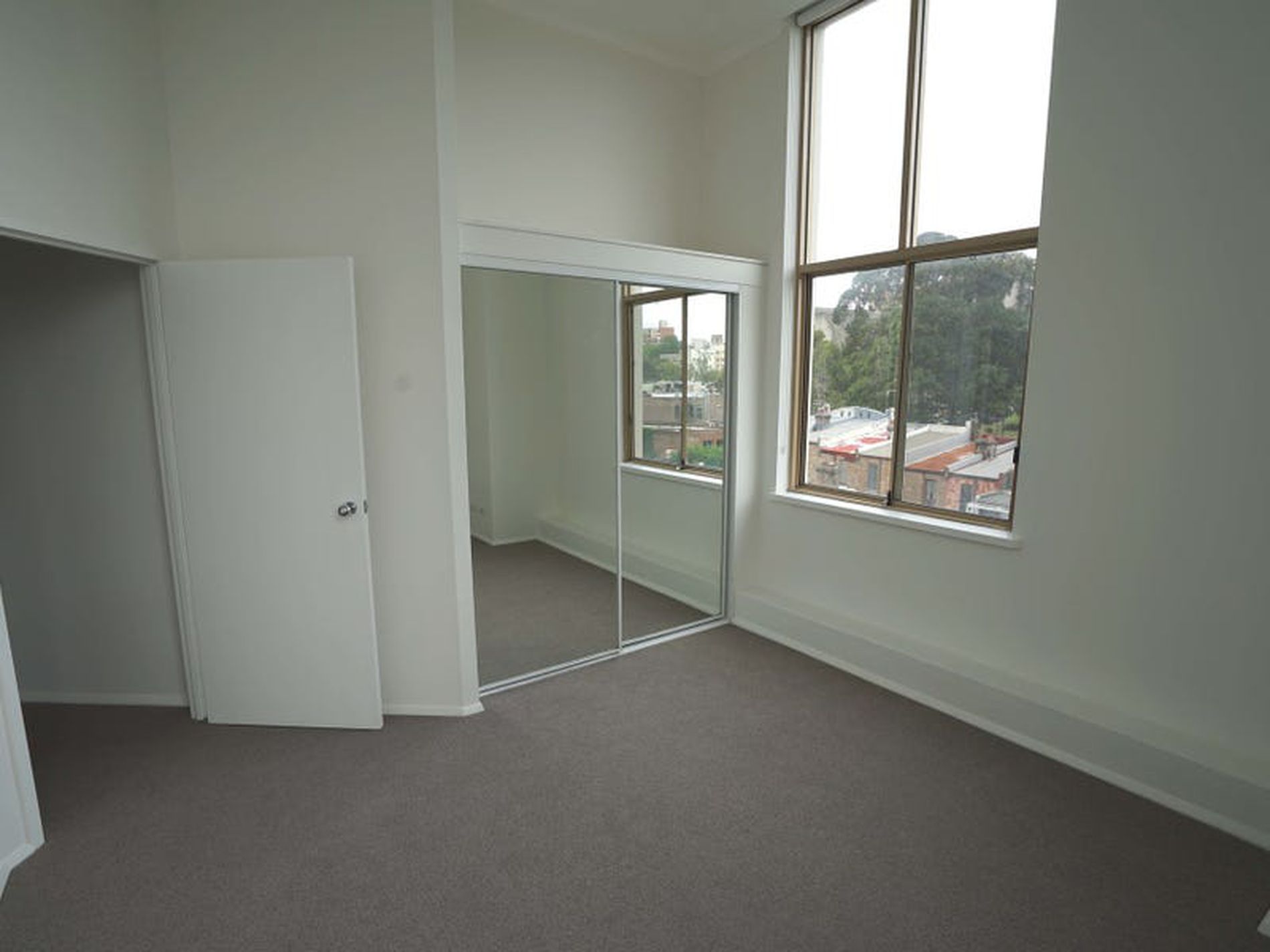 407 / 105 Campbell Street, Surry Hills