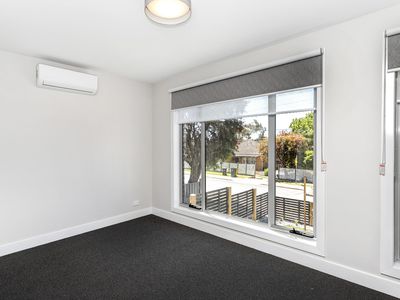 1 / 7 Garnet Street, Essendon West