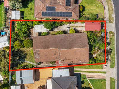 12 HANLEY CRESCENT, Seymour