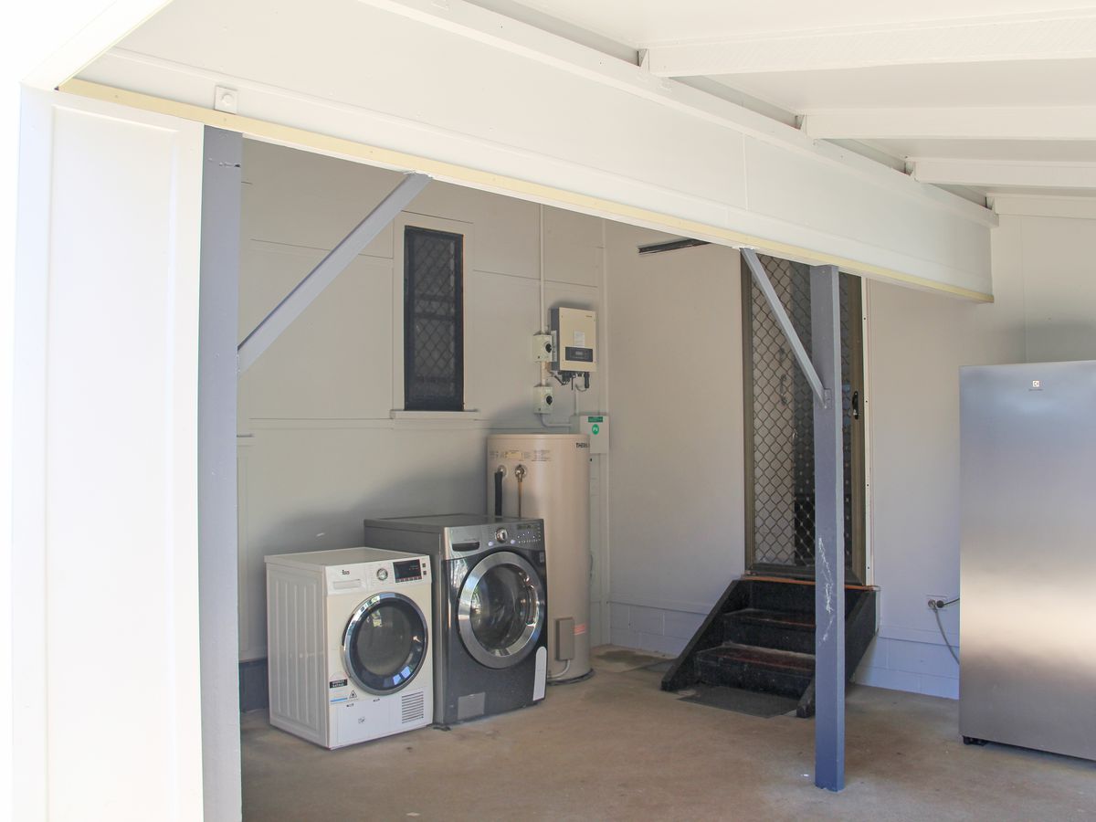 34 Solar Crescent, Atherton