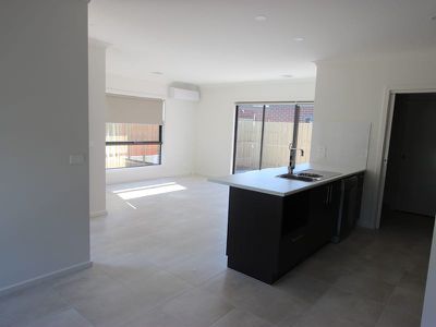 2 / 4A Tallinn Street, Bell Park