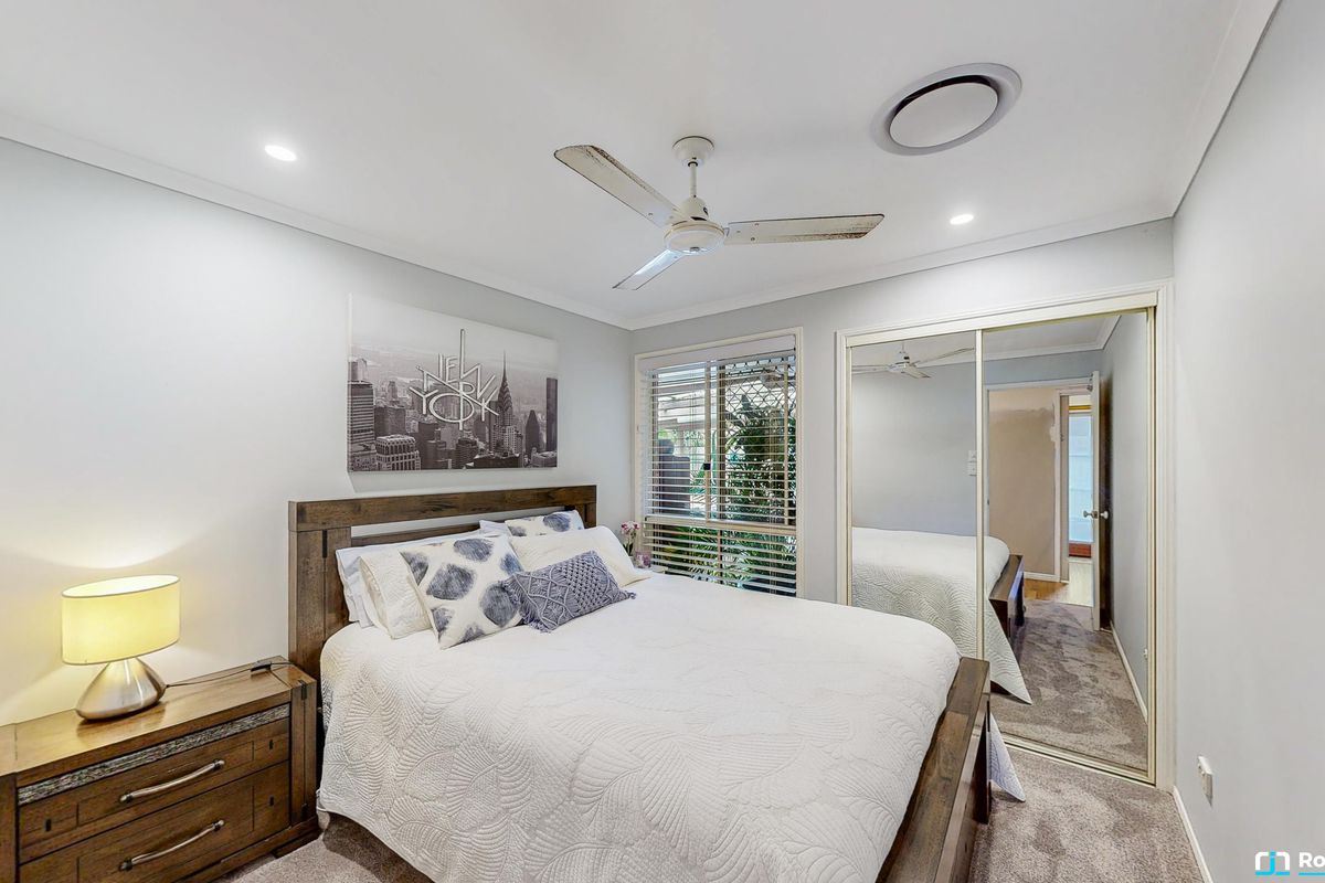 8 Hoylake Court, Tewantin