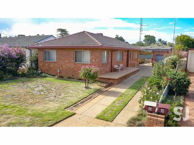 16 Laughton Street, Dubbo