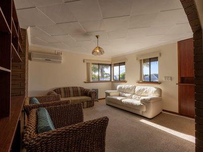 25 Liverpool Street , Shoalwater