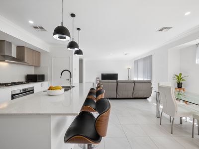 34 Hickman Drive, Piara Waters
