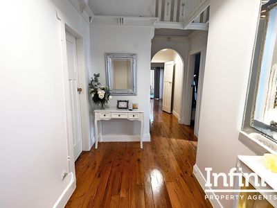 2 Wingello Street, Guildford