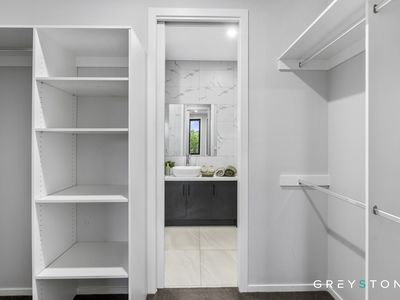 3 Pienza Road, Fraser Rise