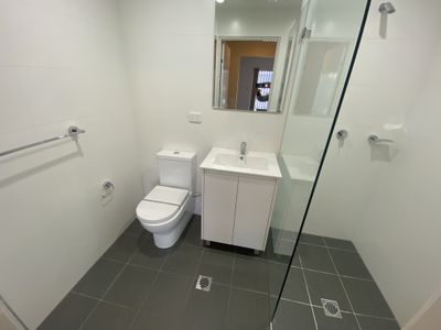 2 / 67 Bathurst Street, Liverpool