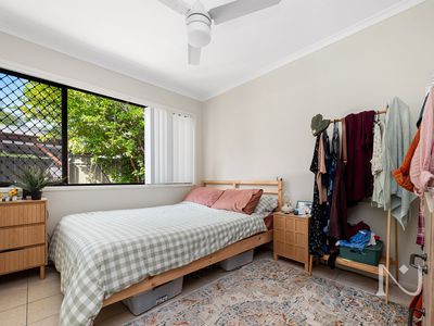 17 / 57 North Road, Woodridge