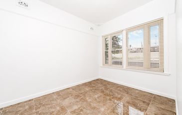 413 Anzac  Parade, Kingsford