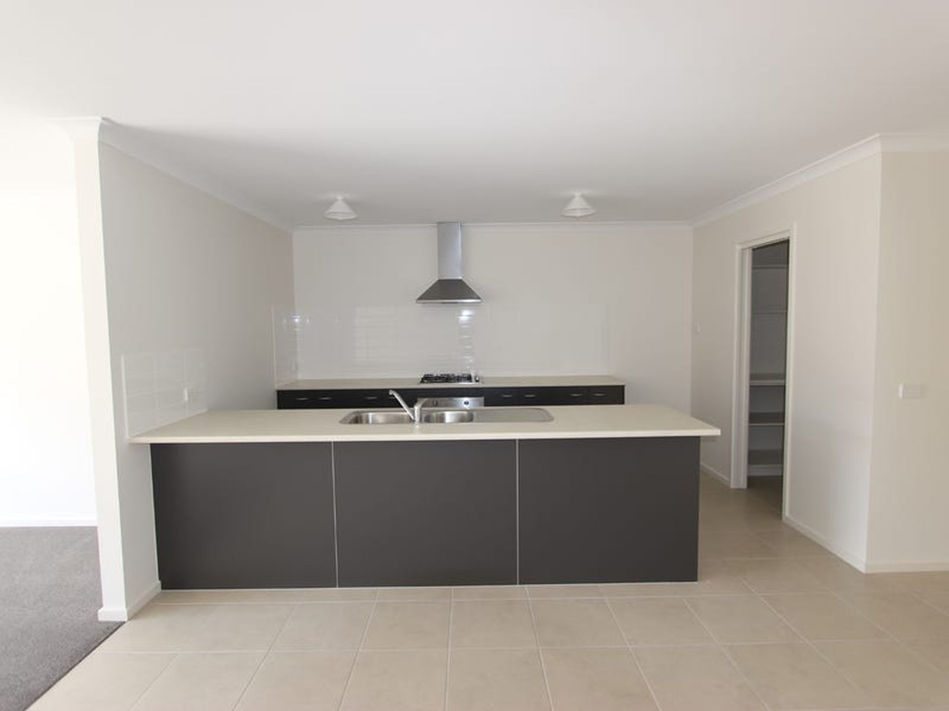 1 / 48 Rollins Road, Bell Post Hill