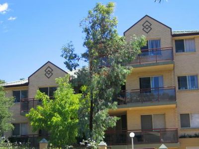 2/15-23 Mowle Street, Westmead