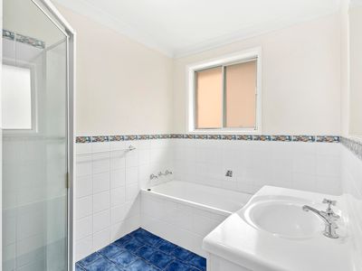 6 Eucalypt Place, Albion Park Rail