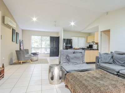 62 Country Road, Cannonvale