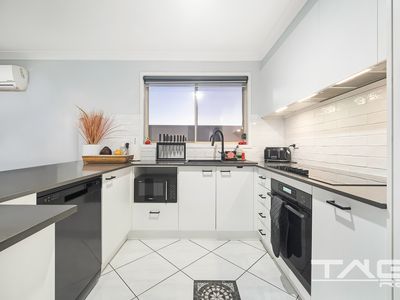 8 / 22-32 Hall Street, St Marys