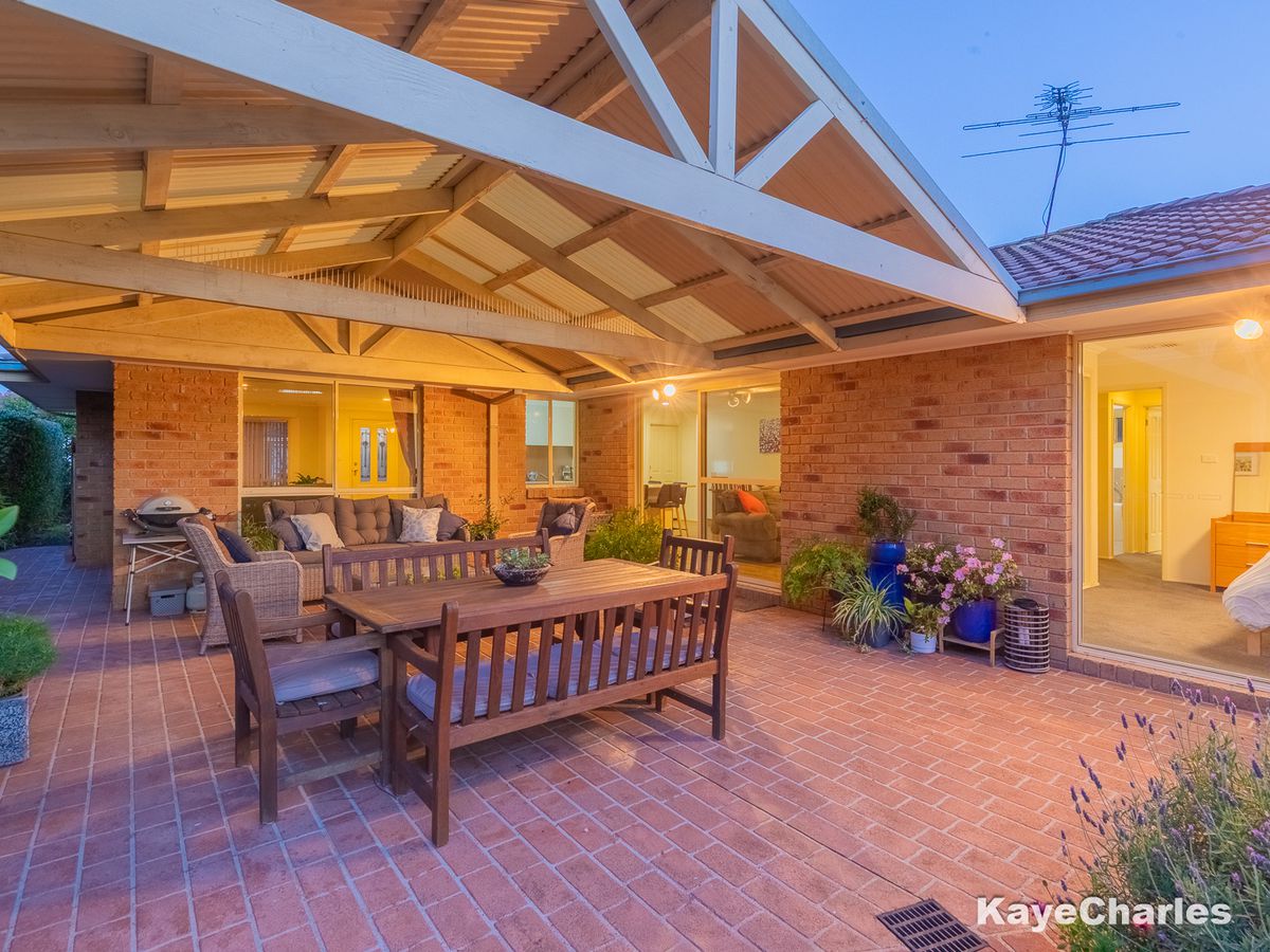18 Retreat Circuit, Beaconsfield