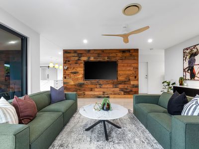 36 Kingfisher Crescent, Palmview