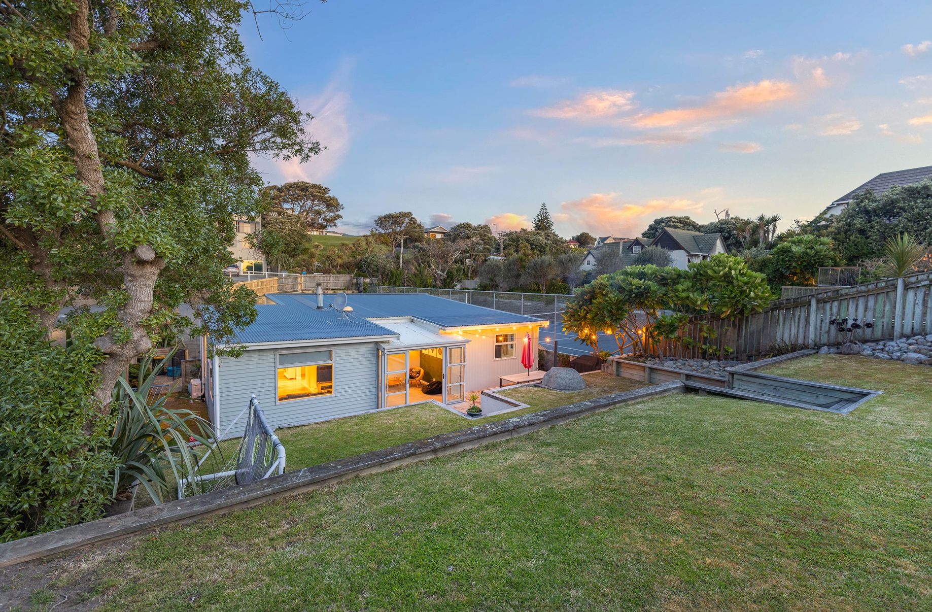 171 Rosetta Road, Raumati South Sold On Kapiti