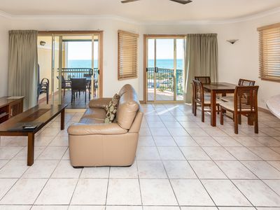 3 / 14 Golden Orchid Drive, Airlie Beach